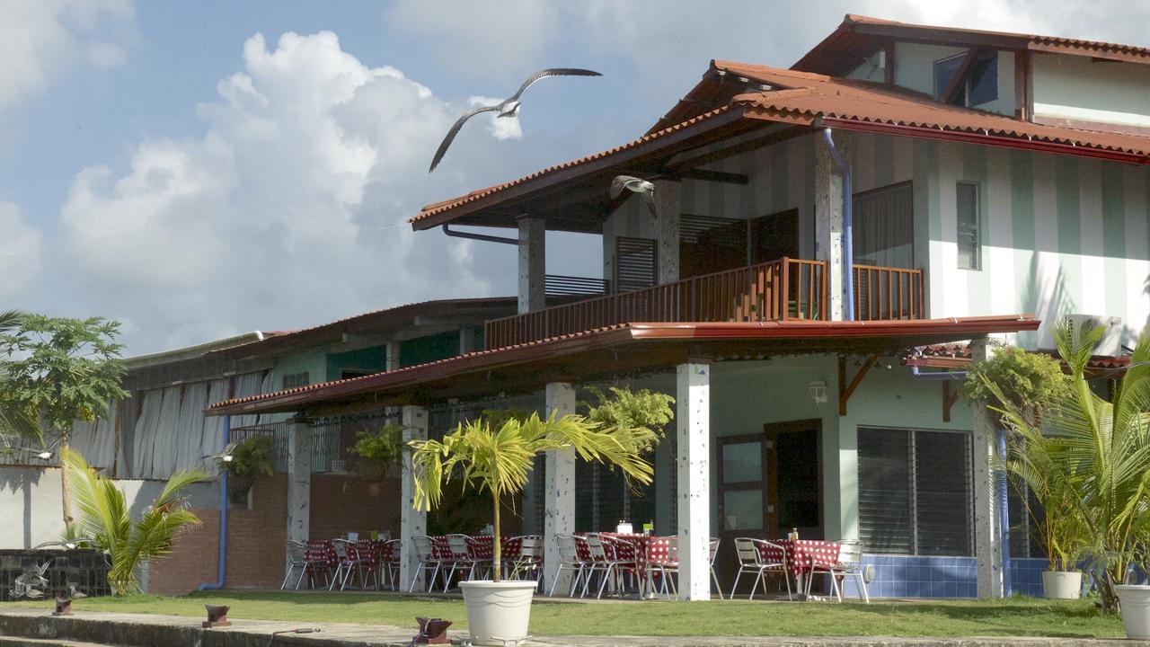Casa Congo & Casa Rayo - Restaurante - Galeria De Arte Couette-café Portobelo